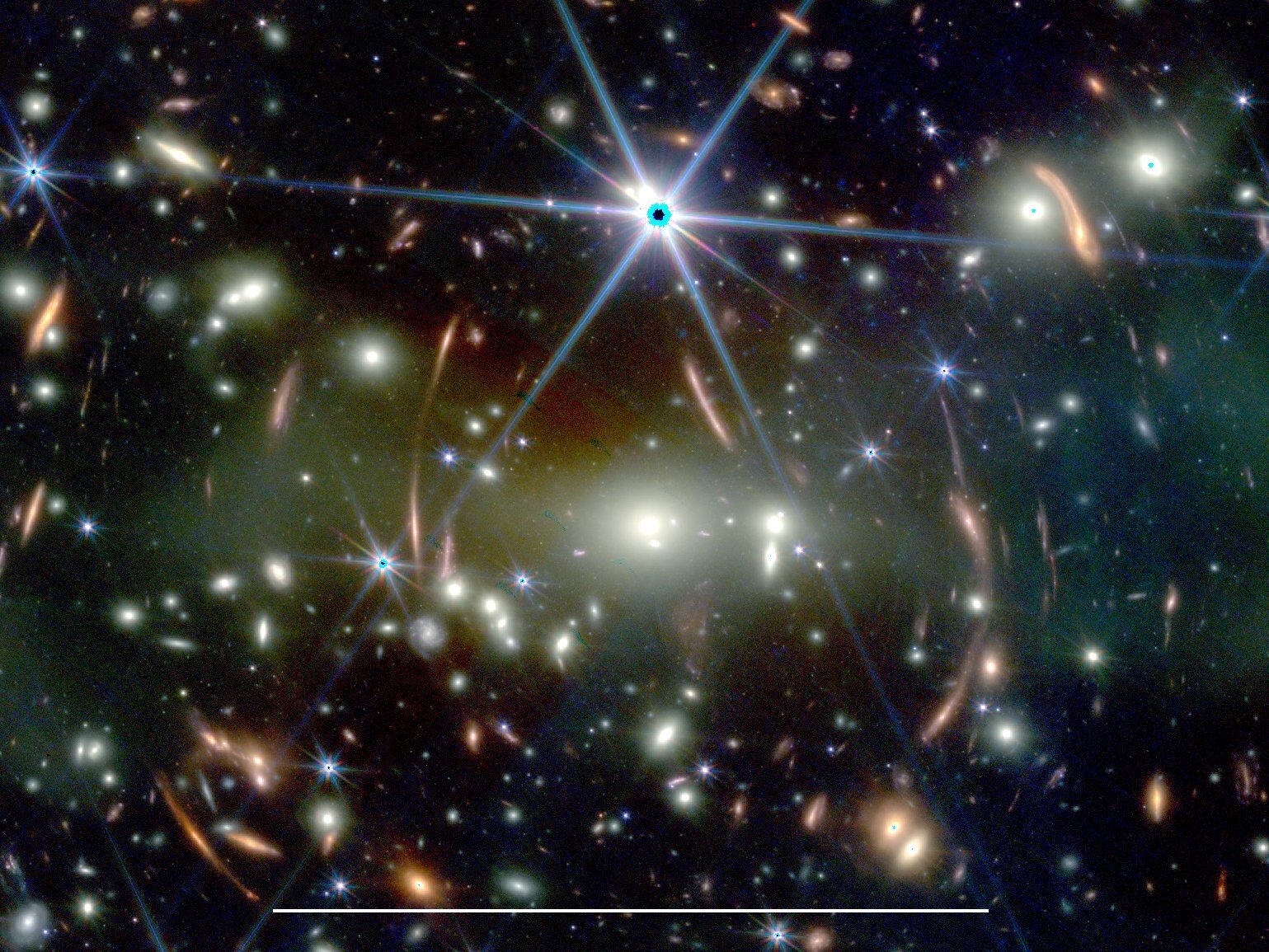 Improved model for the mass distribution of the galaxy cluster SMACS J0723.3−7327 based on the Webb Telescope image

