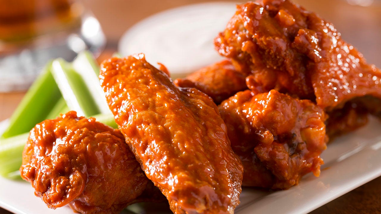 Wingstop CEO touts falling chicken wing prices, company profits from deflation

