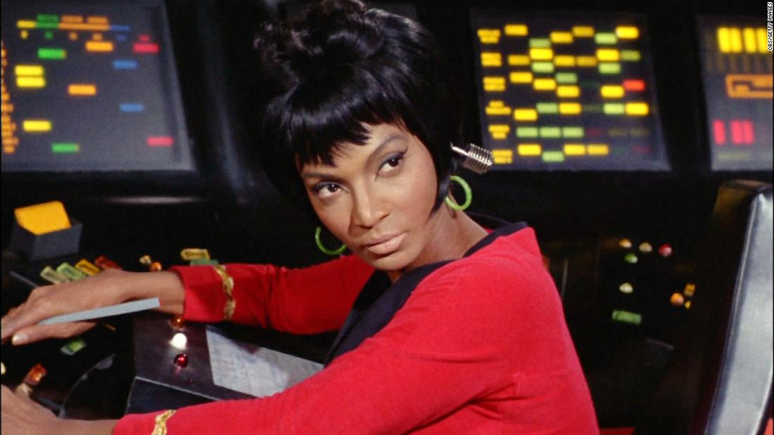 Pioneering 'Star Trek' actress Nichelle Nichols dies at 89

