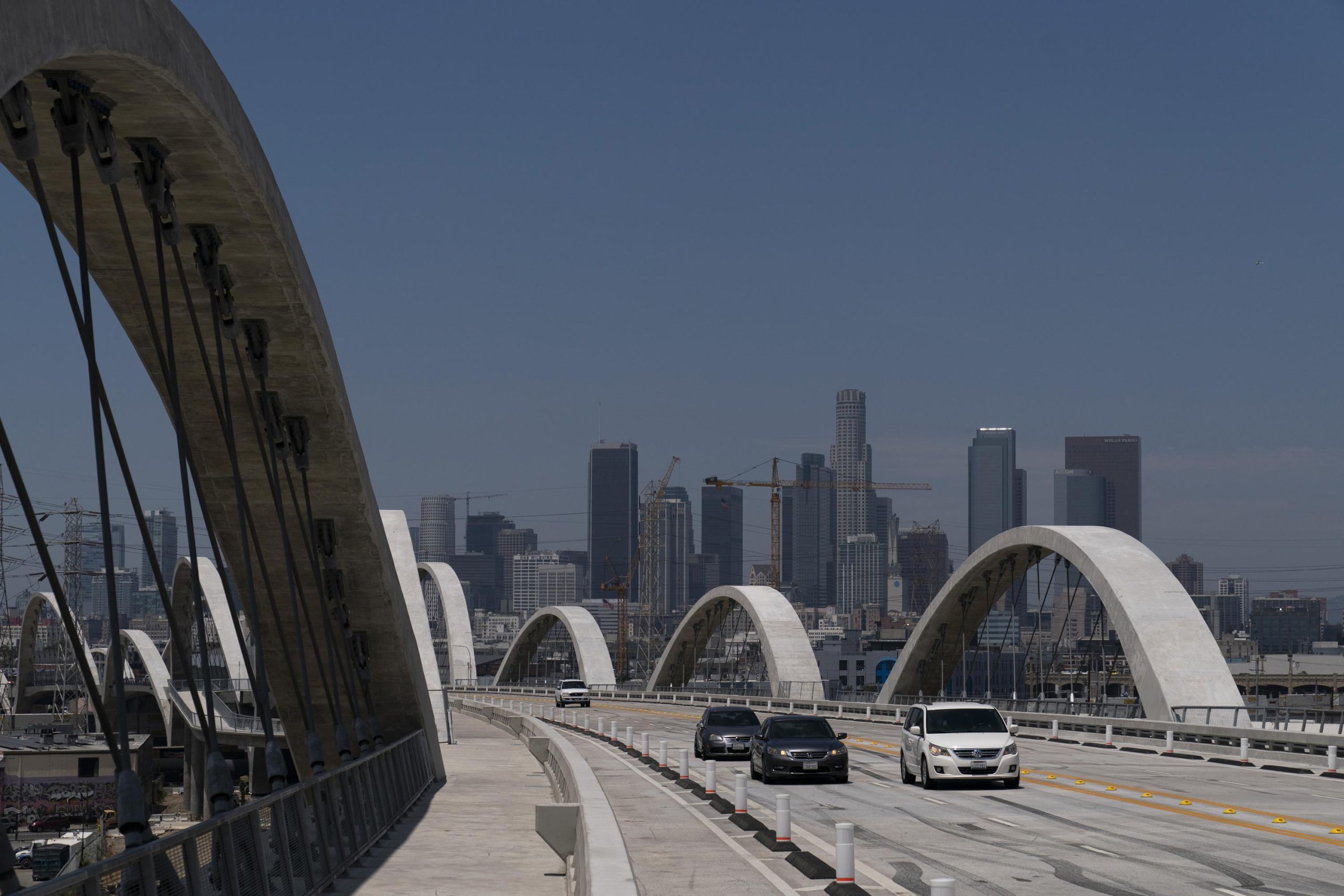 New Los Angeles Bridge Opens, Then Quickly Closes Amid Chaos

